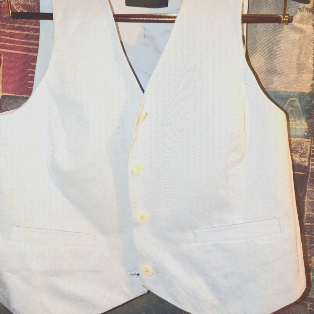 Banana Republic linen vest. NWOT.